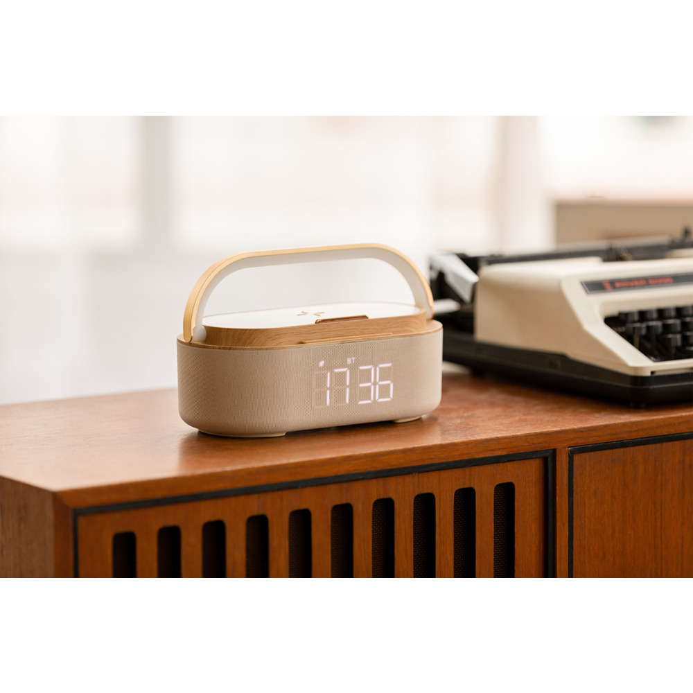 Bluetooth стерео-колонка &quot;Smart Band&quot; 10Вт (2х5Вт) с беспроводным (15W) ЗУ, лампой, часами, FM радио